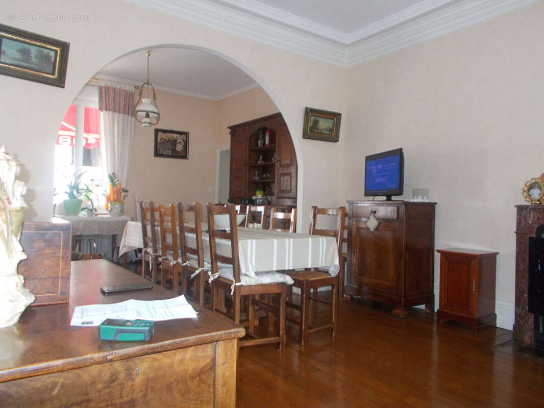 Maison à LE CREUSOT