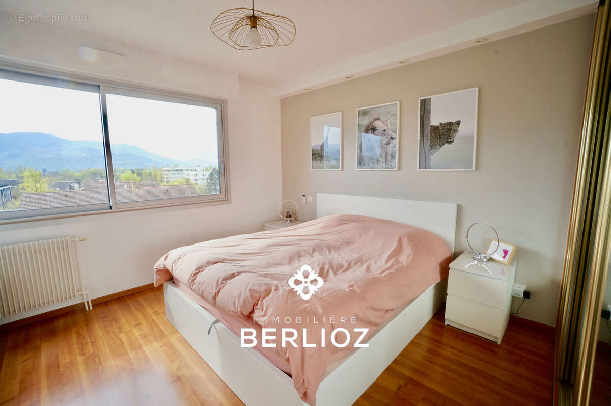 Appartement à MEYLAN