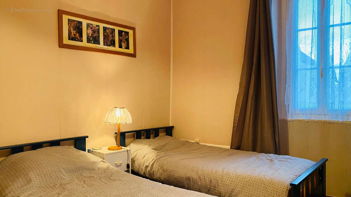 Dpt Yonne (89), à vendre MASSANGIS Charmante maison prête à vivre avec vue sur le Serein - 4 chambres - Garage - photo 9