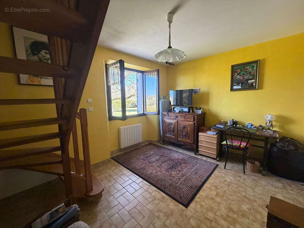 Maison à FOLLES
