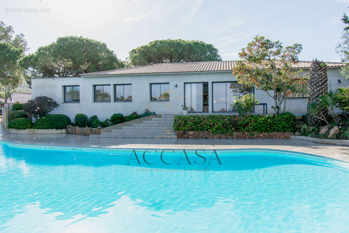 Maison à PORTO-VECCHIO