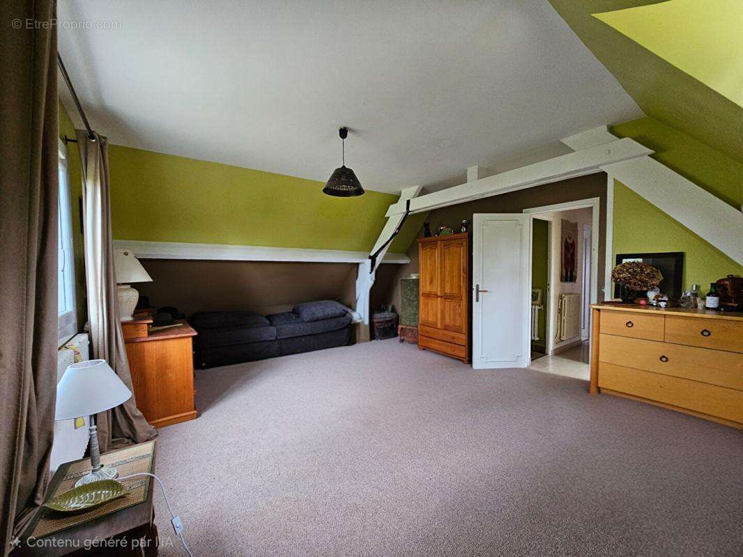 Maison à SAINT-LEGER-EN-YVELINES