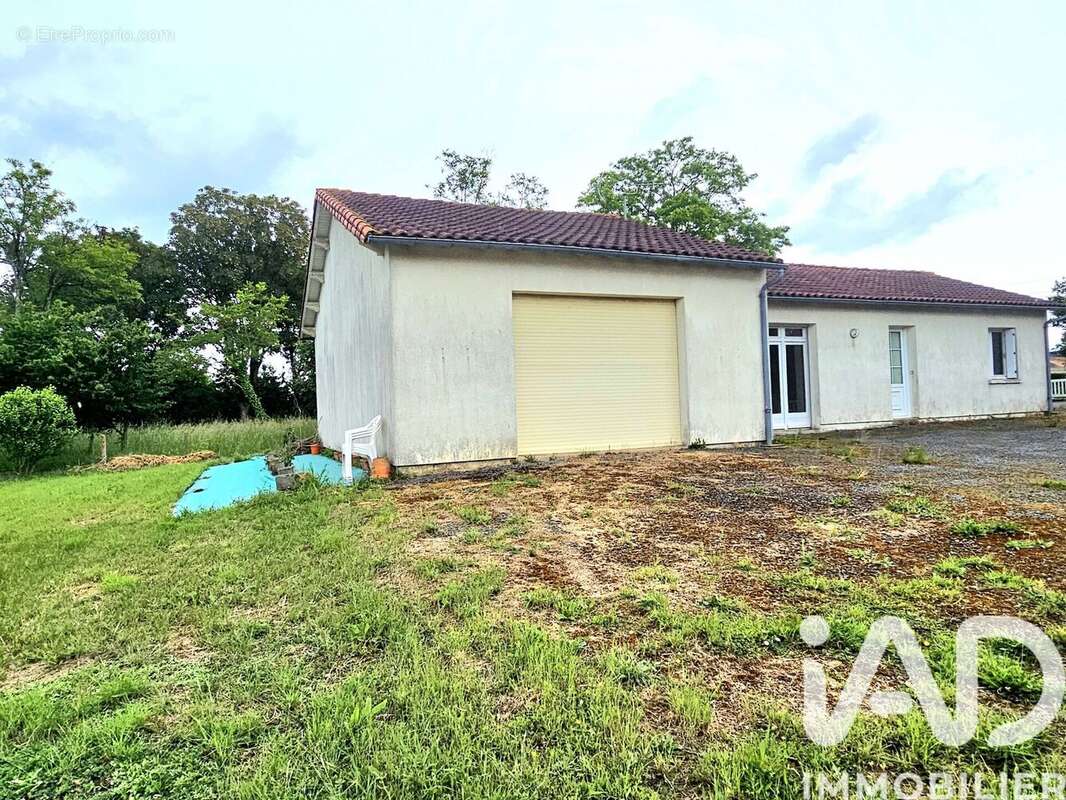Photo 2 - Maison à SAINT-HILAIRE-LA-PALUD