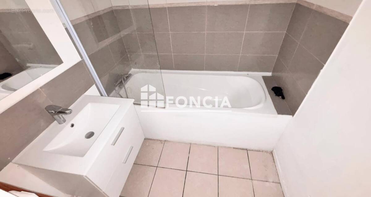 Appartement à SAINT-ETIENNE