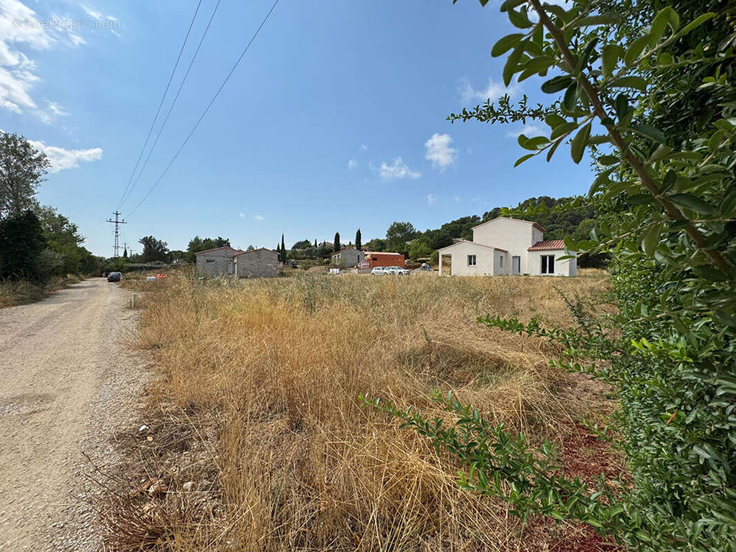 Joli terrain avec permis accepté - photo 2