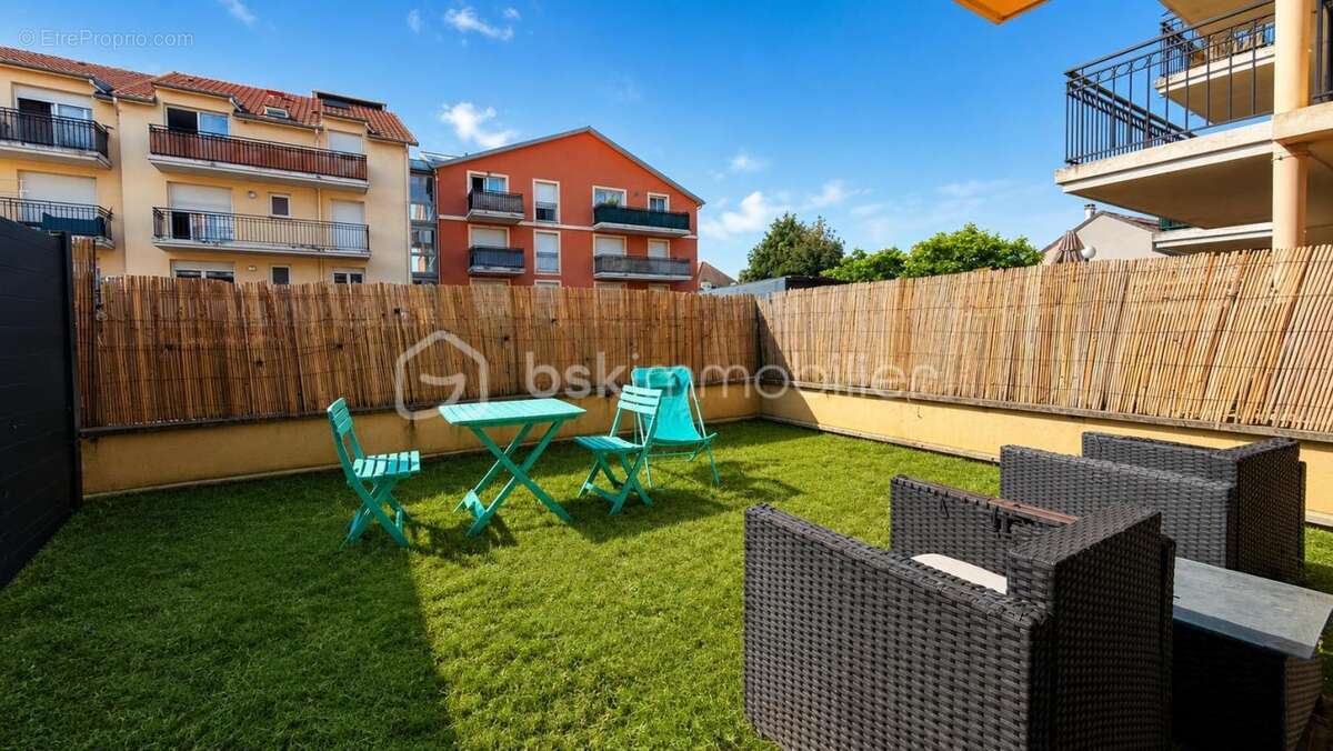 Appartement à PONTAULT-COMBAULT