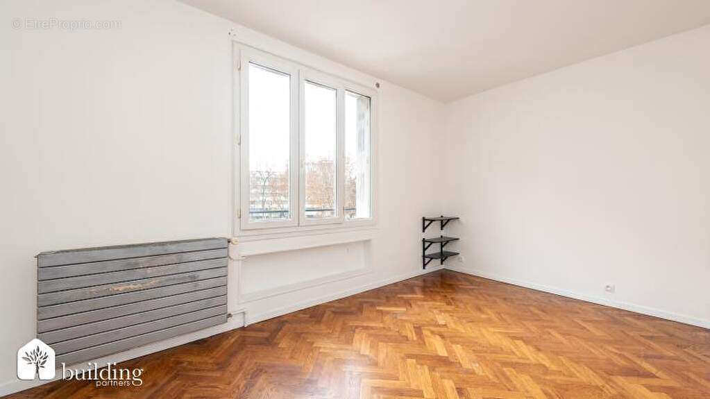 A vendre - Neuilly-sur-Seine Duc d'Orléans - Appartement 6 pièces avec balcon de 119 m² - photo 11