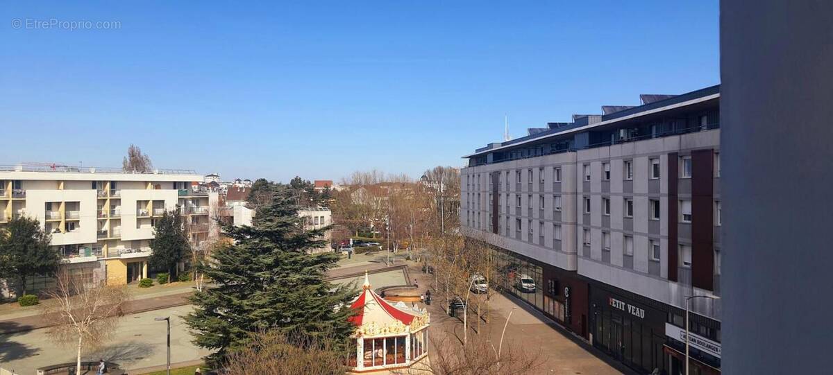 Appartement à LE BLANC-MESNIL