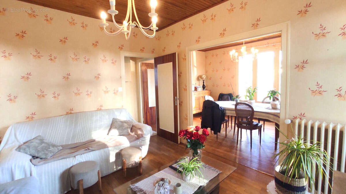 Maison à MARIGNY-BRIZAY