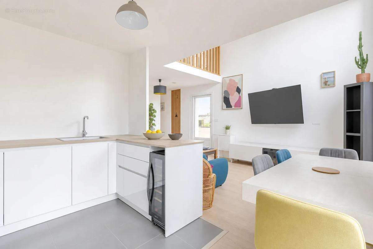 Appartement à COLOMBES
