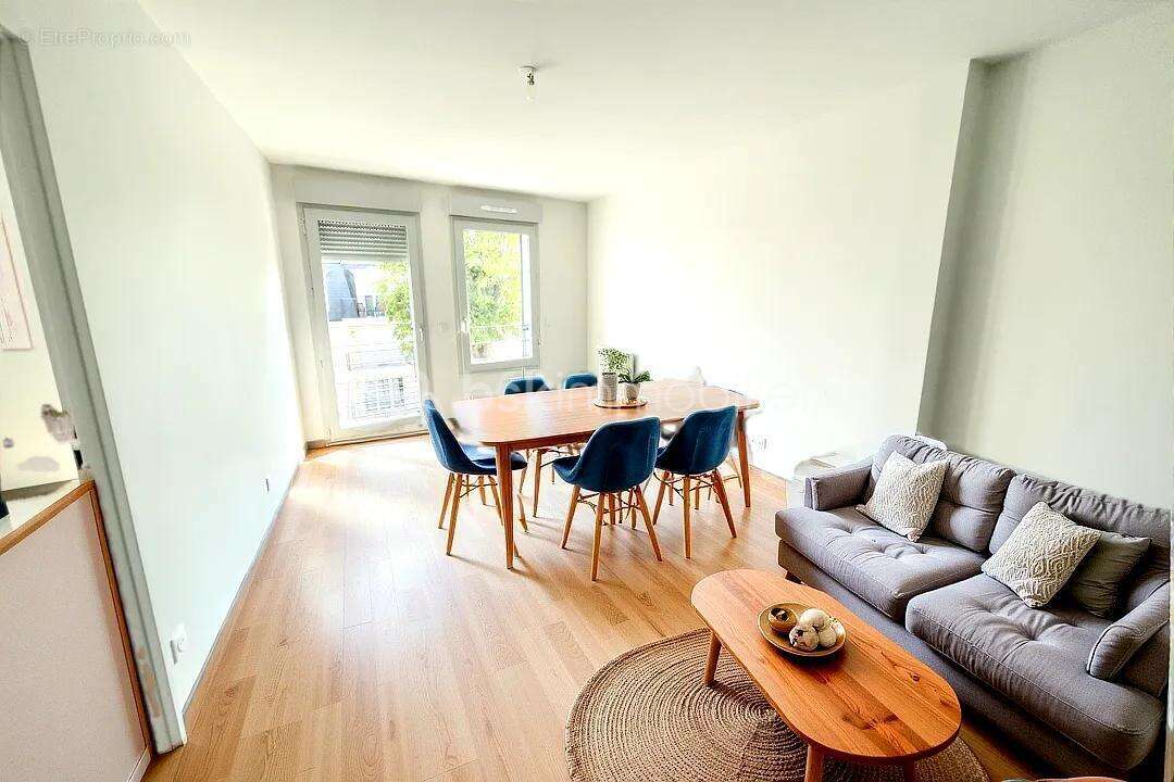 Appartement à SAINTE-GENEVIEVE-DES-BOIS