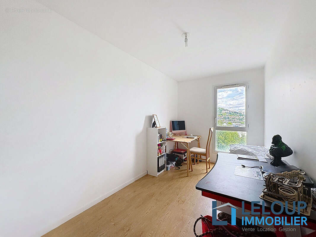 Appartement 3 pièces - Bapeaume proche Rouen - Balcon - Garage - photo 6