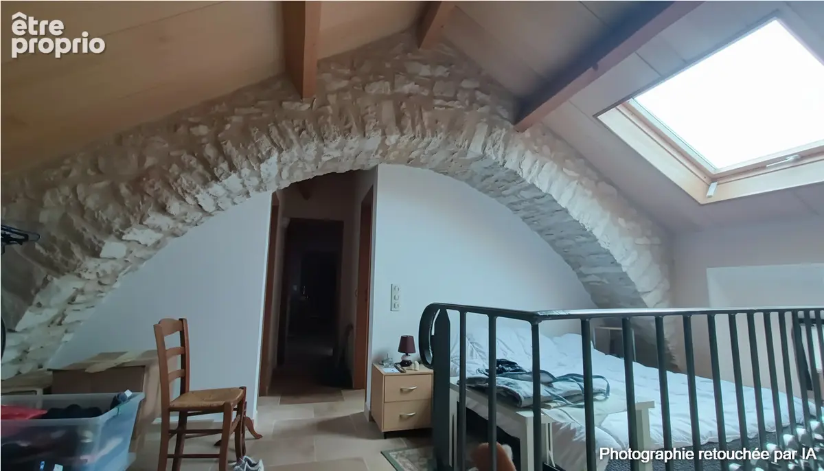 Maison d'habitation sur 2 niveaux comprenant 2 logements mitoyens avec garage et terrain La Cavalerie 7 pièce(s) 150.5 m2 - photo 4