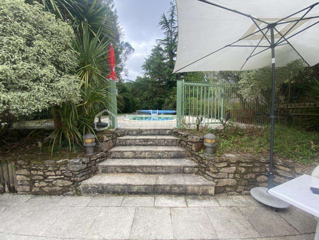 Maison en pierre avec charme de l'ancien – 145 m² habitables – Secteur de St Lyphard situé plus proche du bourg de La Madeleine  - photo 6