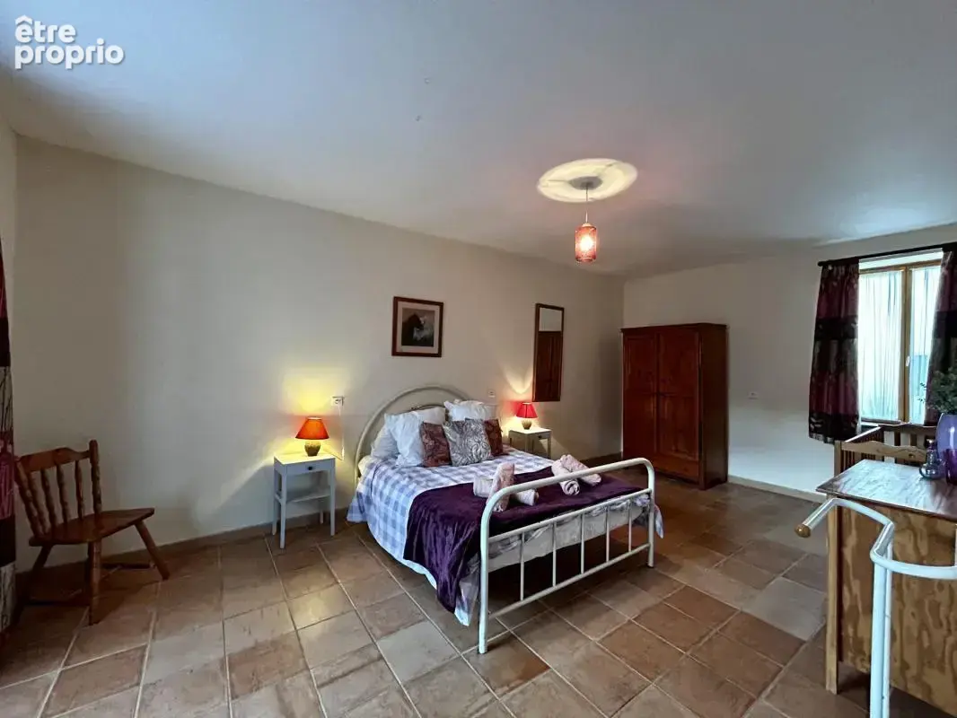 Corps de ferme, 2 gîtes accessibles PMR et une autre maison - photo 26