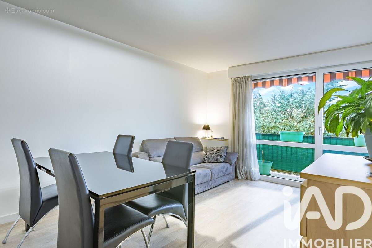 Photo 2 - Appartement à CHENNEVIERES-SUR-MARNE