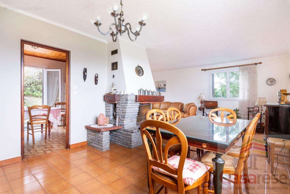 Maison 138 m² à Communay  - photo 7
