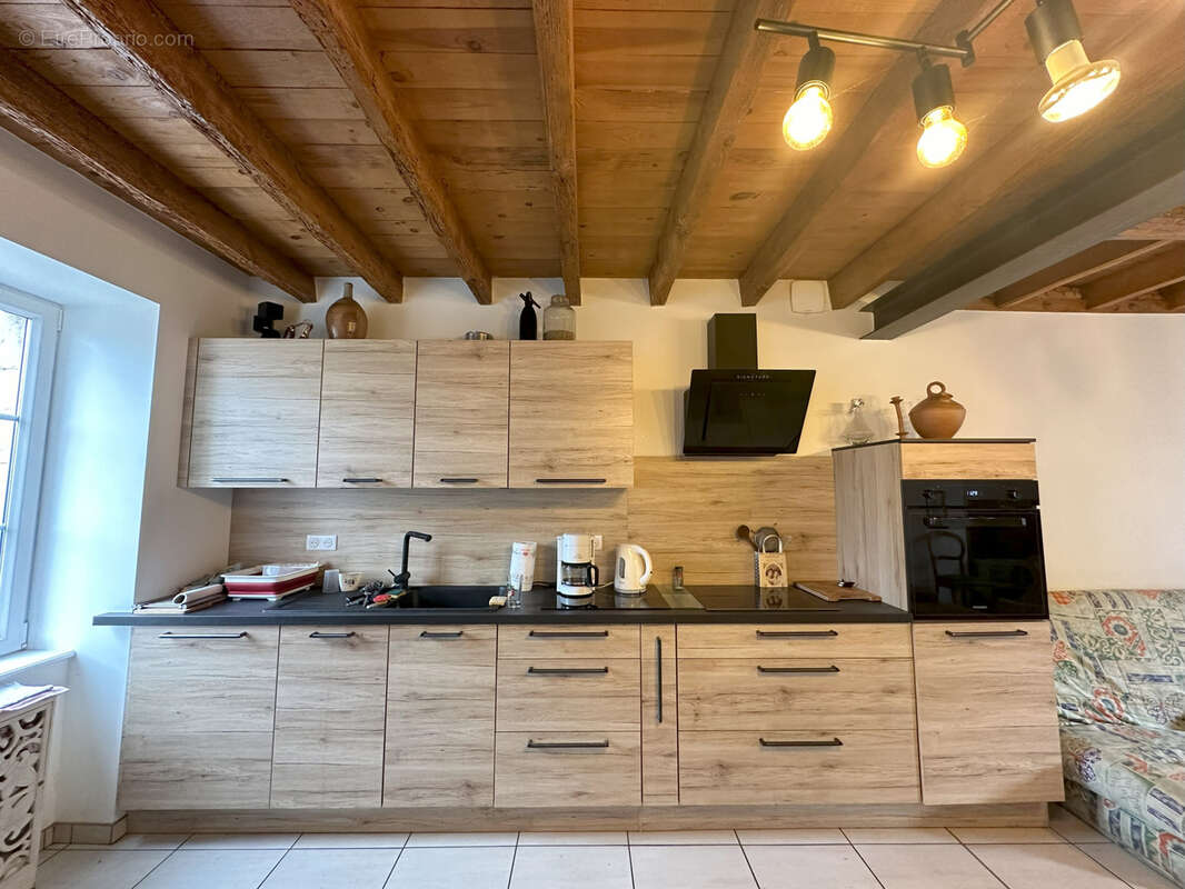 Maison à LE MAYET-DE-MONTAGNE