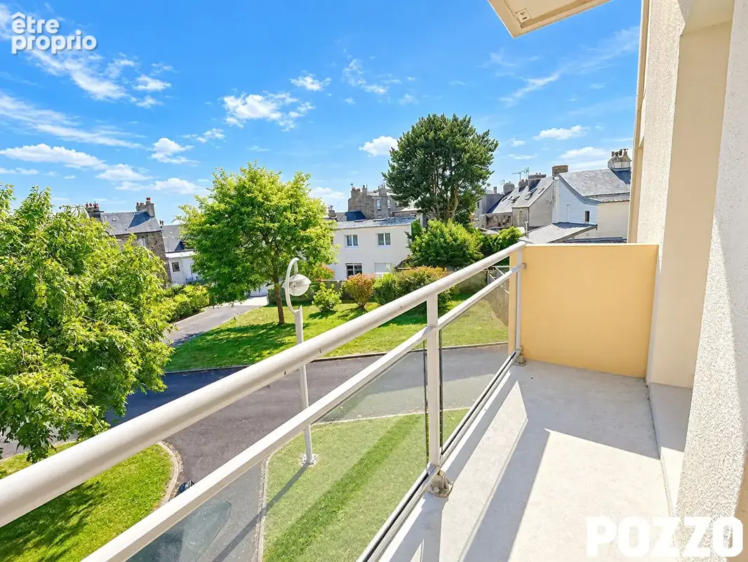 Appartement Granville 3 pièce(s) 77 m2 - Résidence avec ascenseur - proche commerces et plage - photo 1