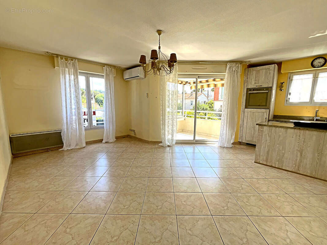 Appartement à SAINT-RAPHAEL