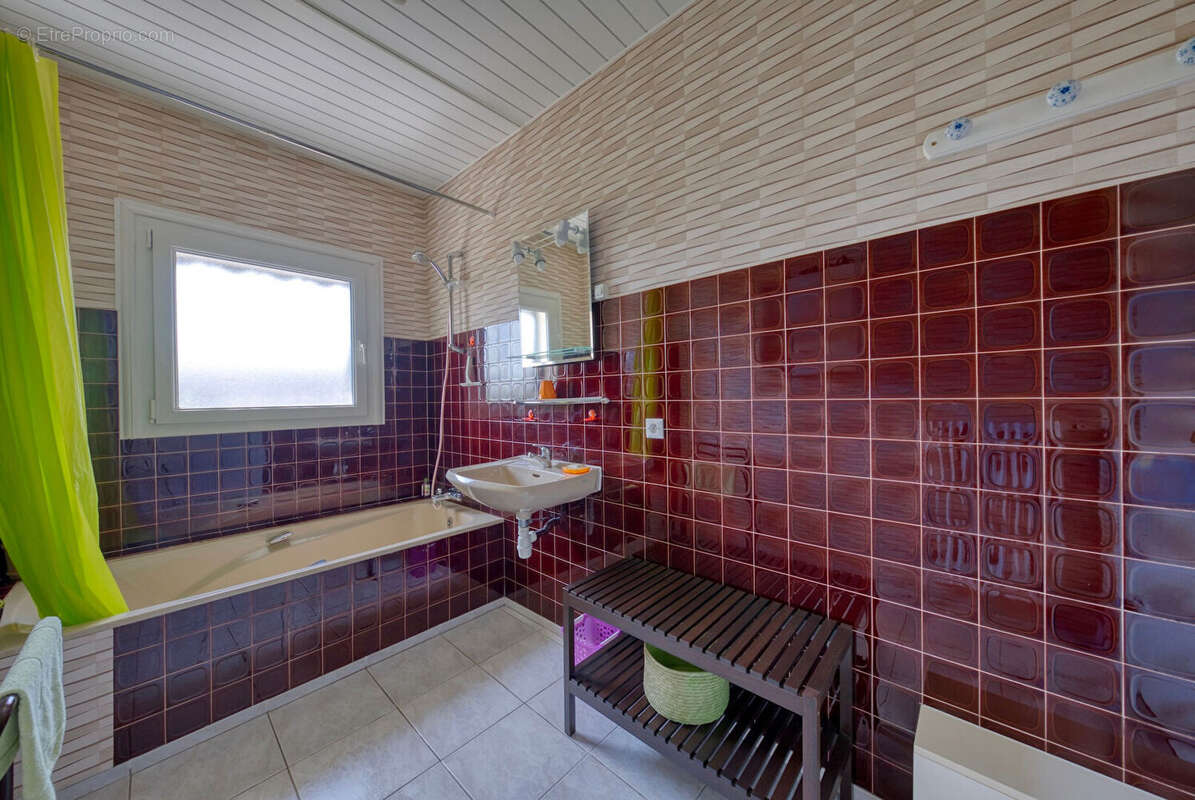 Maison à CHARTRES-DE-BRETAGNE