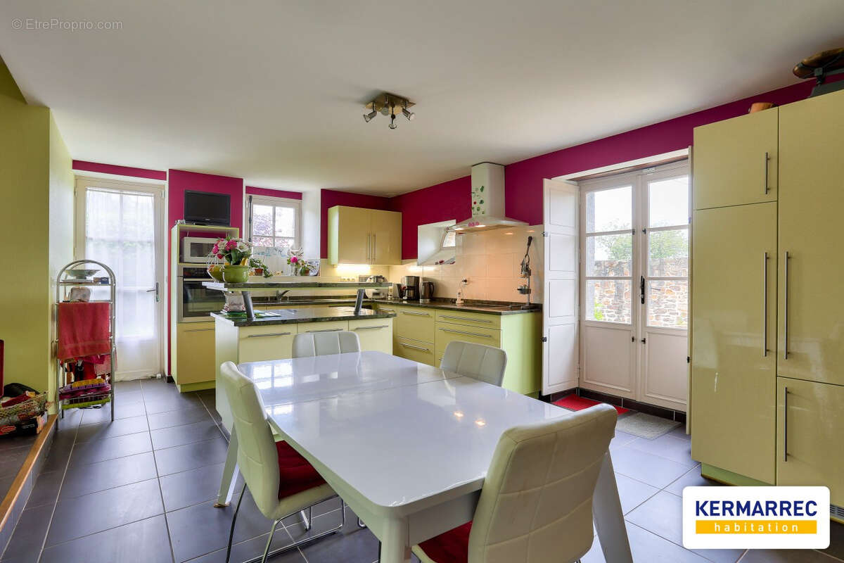 Maison à SAINT-PIERRE-DE-PLESGUEN