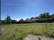 Terrain à CLERMONT-LE-FORT