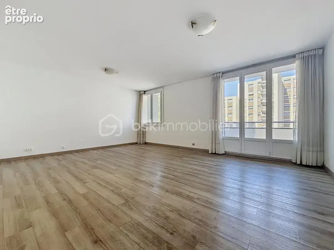Appartement T4 (transformé en T3) avec balcon - photo 2