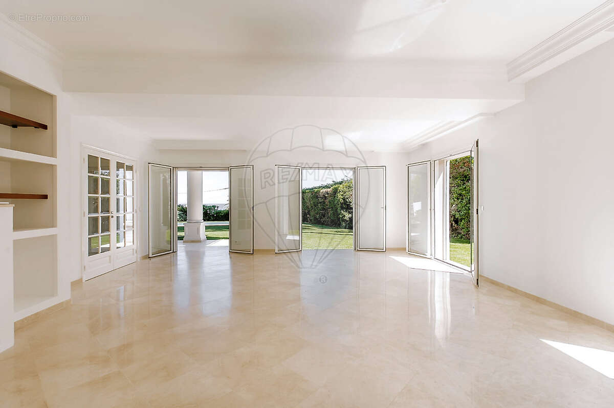 Maison à ANTIBES