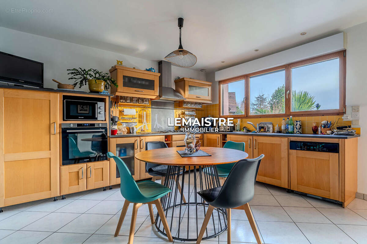 Maison à MONTIVILLIERS