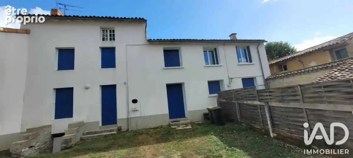 Photo 1 - Maison à NIEUIL-L'ESPOIR