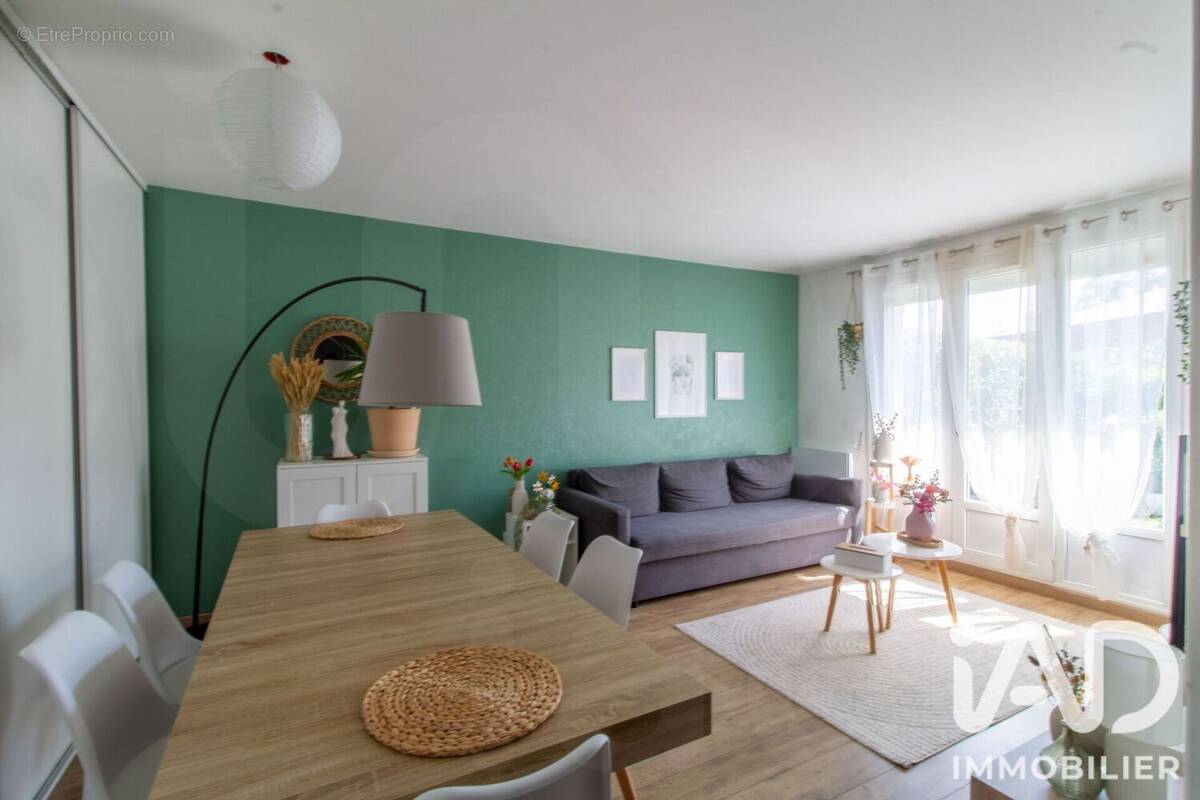 Photo 1 - Appartement à SAINT-JEAN-DE-BRAYE
