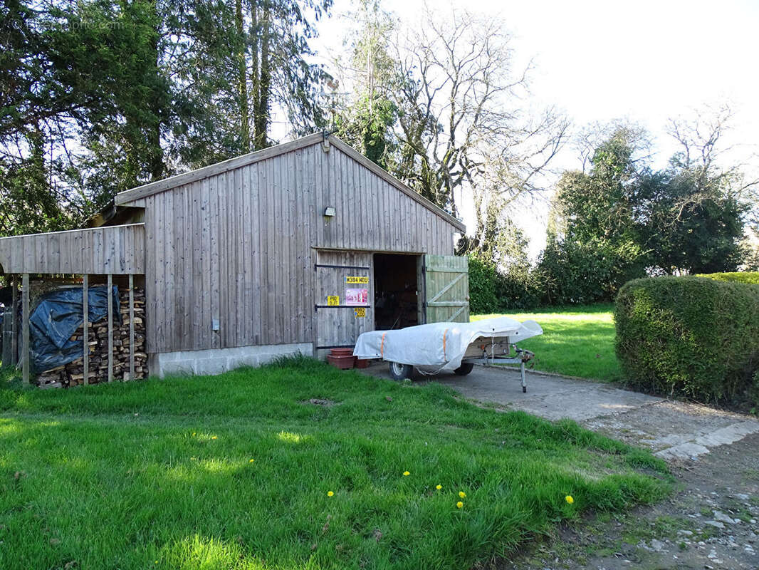 Maison à PLUSSULIEN
