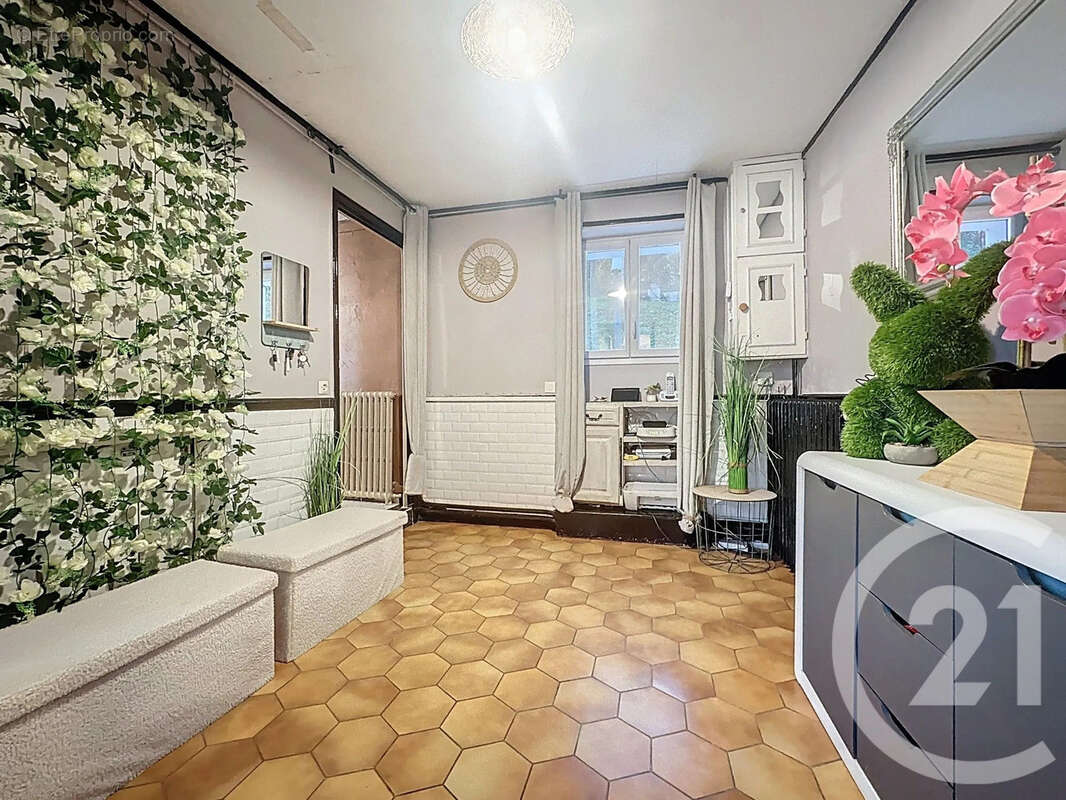 Maison à DONNEMARIE-DONTILLY