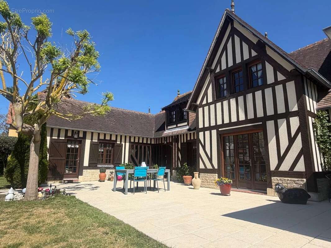 Maison à HOULGATE