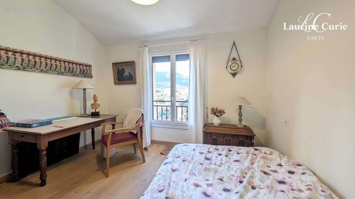 Maison 155 m² à Millau  - photo 8