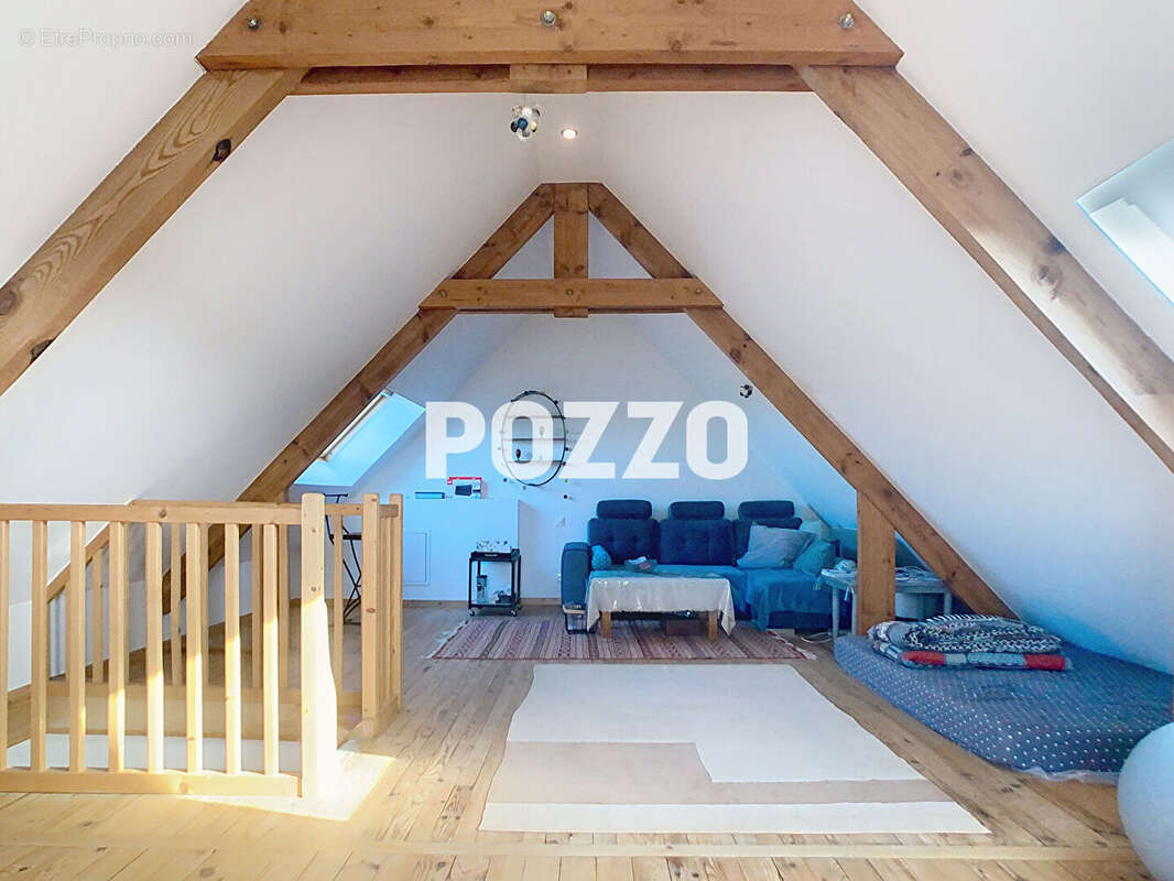 Maison - type 5 -  Geffosses - 3 chambres - dépendances - proche mer et plage - 144 m² - terrain de 2875 m² - photo 15