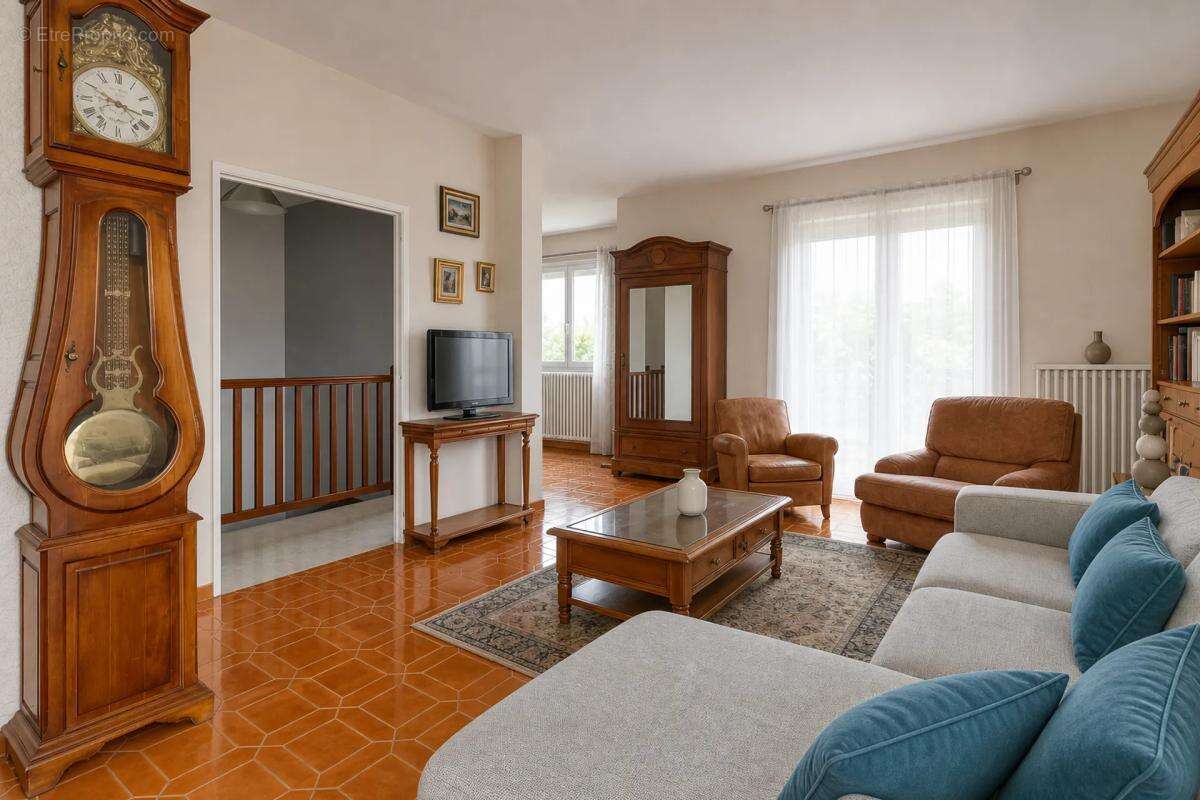 Maison de 6 pièces de 144 m² située à Tournefeuille - photo 3