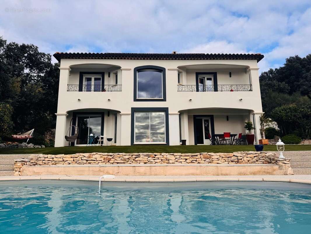 Maison à ROCHEFORT-DU-GARD