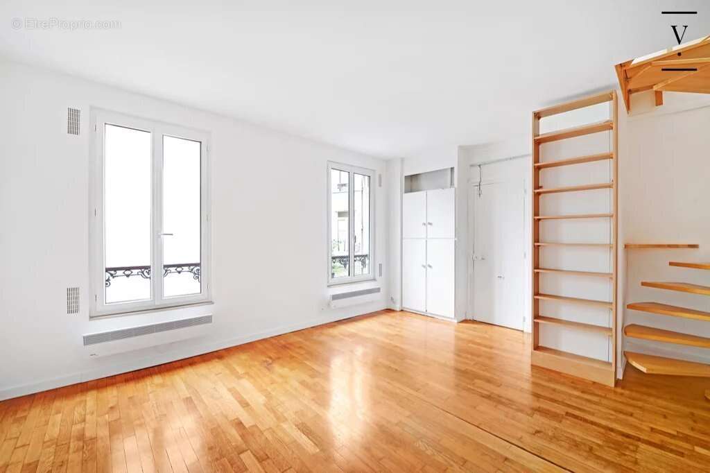 Appartement à PARIS-12E