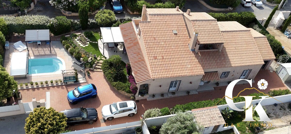 Maison à SIX-FOURS-LES-PLAGES