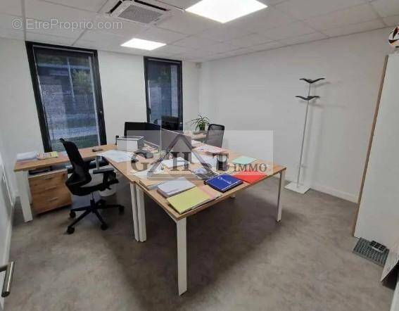 Commerce à FONTENAY-SOUS-BOIS