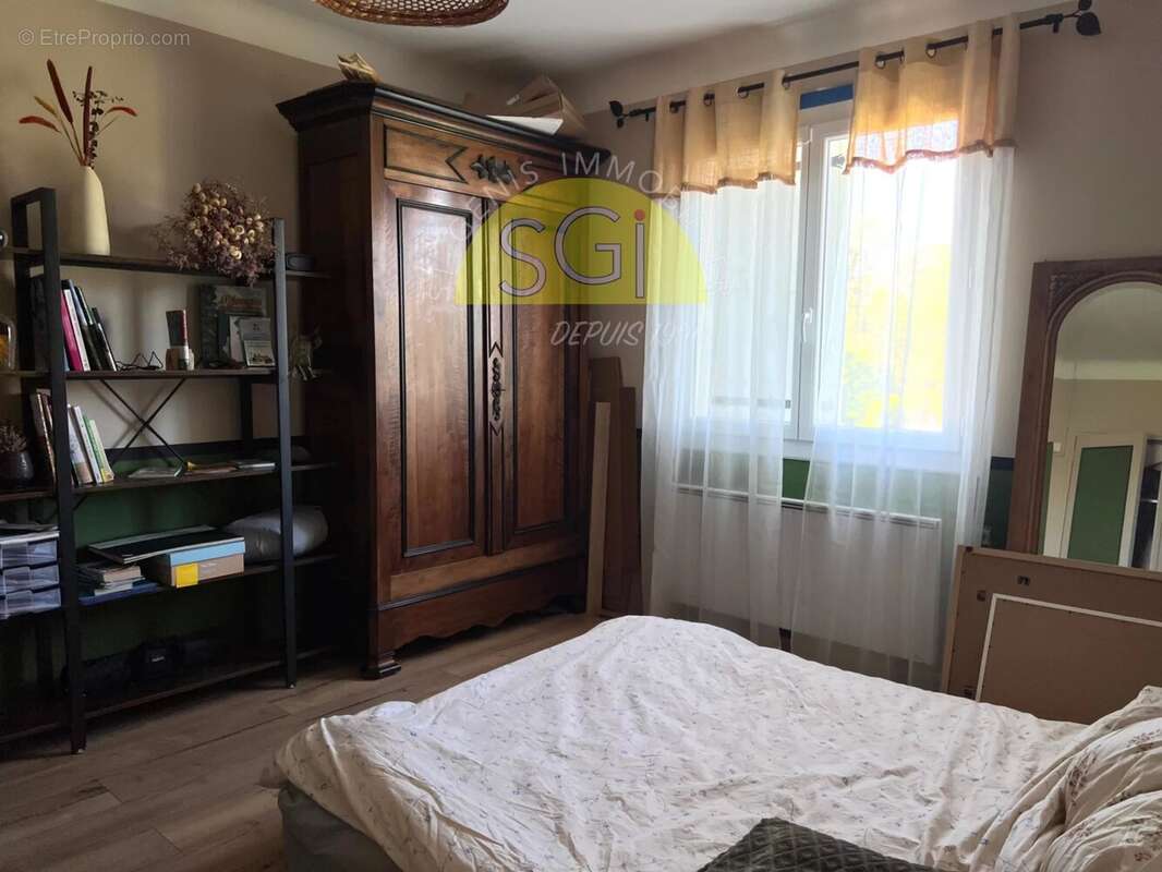 Maison à SAINT-GENIS-DES-FONTAINES