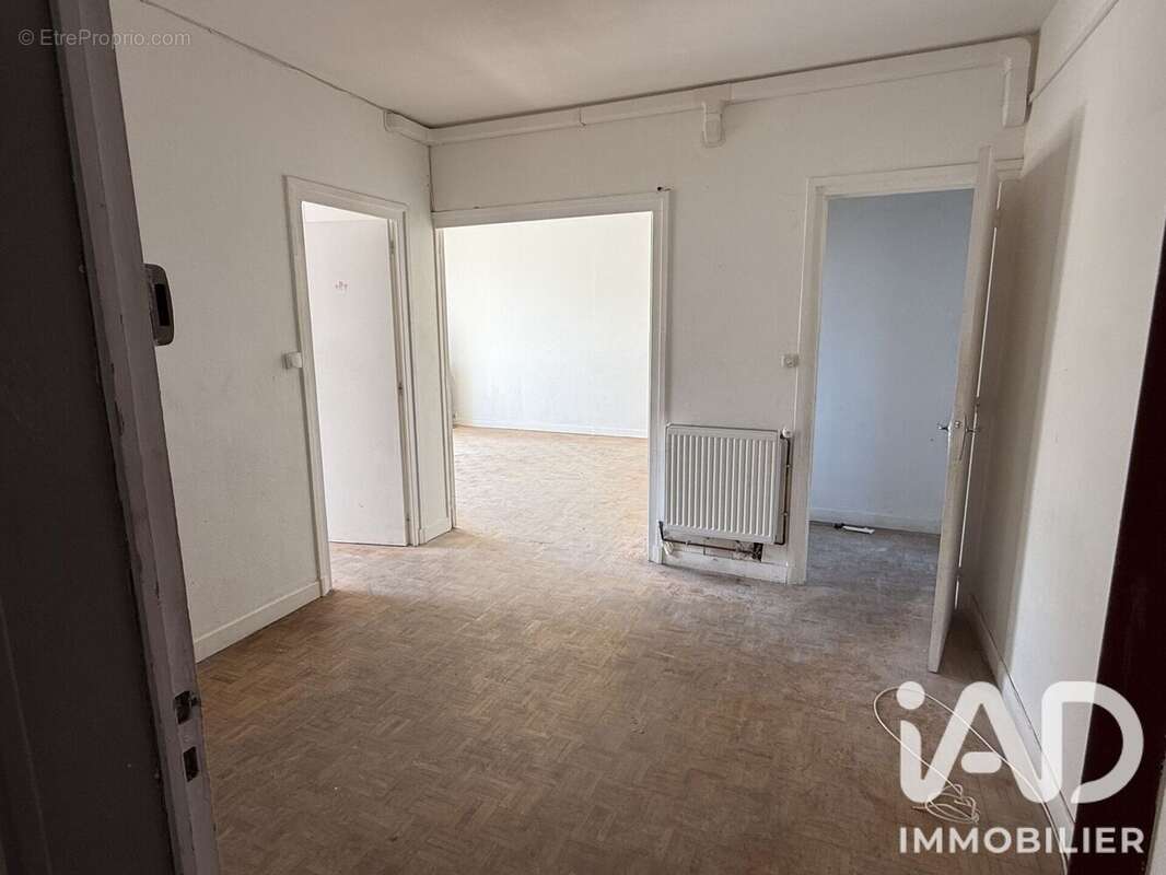 Photo 5 - Appartement à SAINT-AMAND-MONTROND