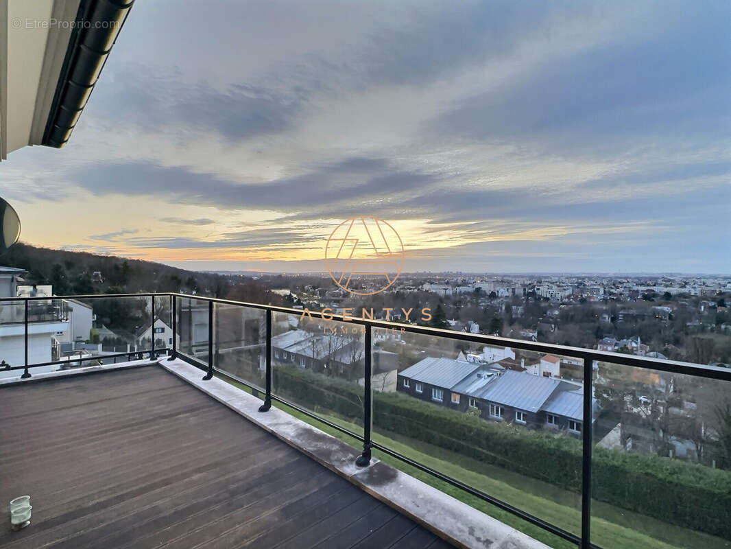 Appartement à CHENNEVIERES-SUR-MARNE