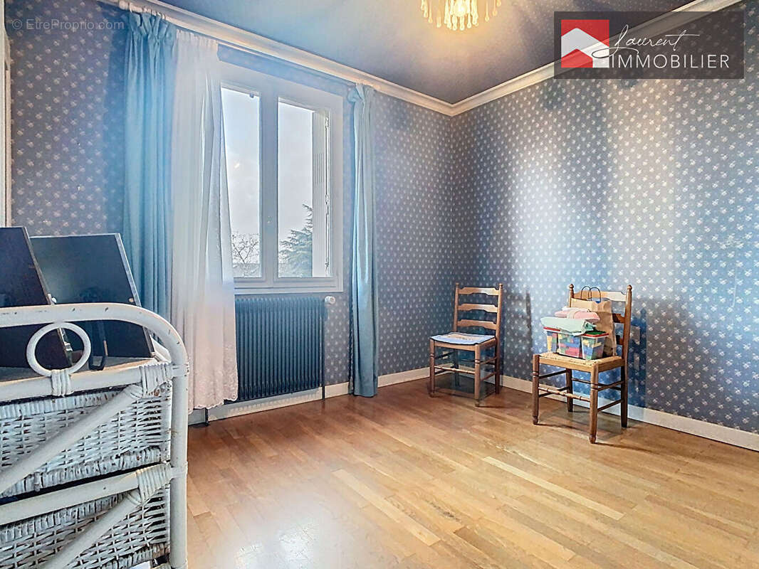 À VENDRE : Maison familiale de 156 m² à LACROST - photo 12