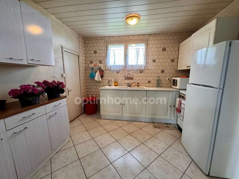 Maison de plain-pied avec beau potentiel - photo 2