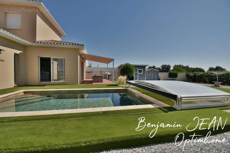 Villa contemporaine d'exception avec piscine chauffée et vue dégagée sur espace naturel - photo 3