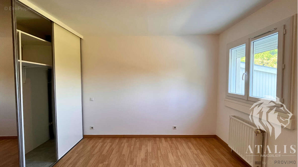 Maison à SAINT-VERAND