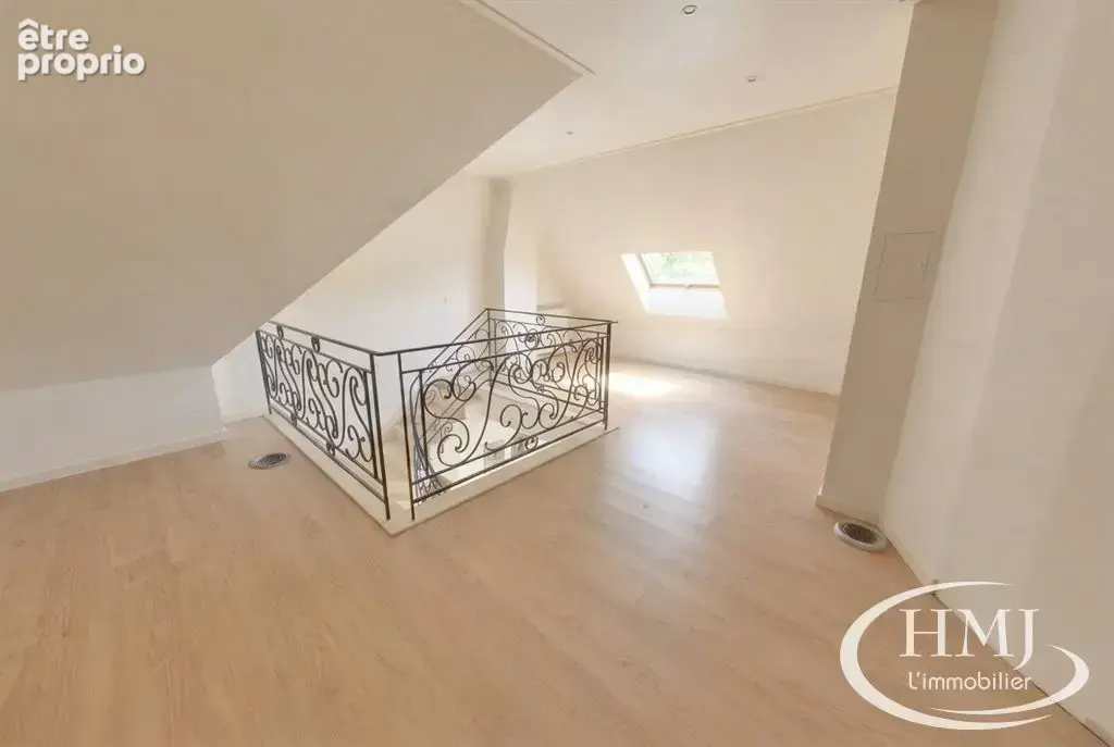 Maison 8 pièces 212 m² à vendre à Courcouronnes (91080) - photo 11